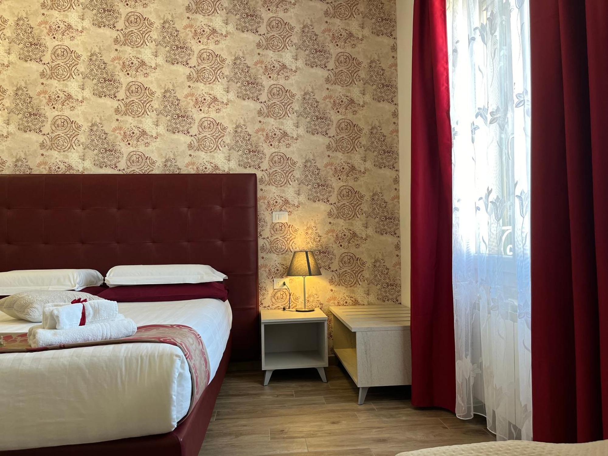 Porta Alla Croce Guest House Флоренция Экстерьер фото